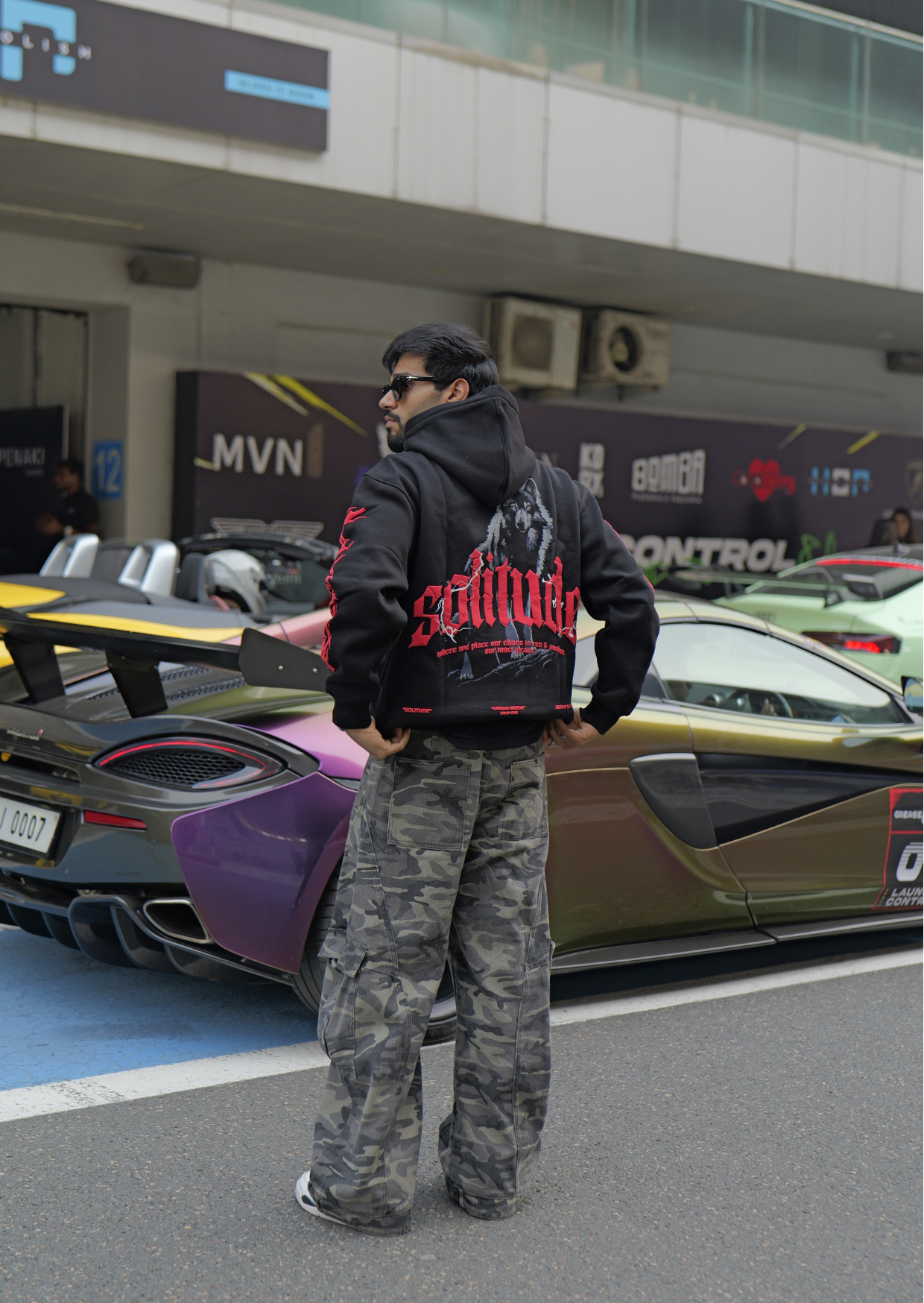 Oversized Hoodie - Solitude (Black)